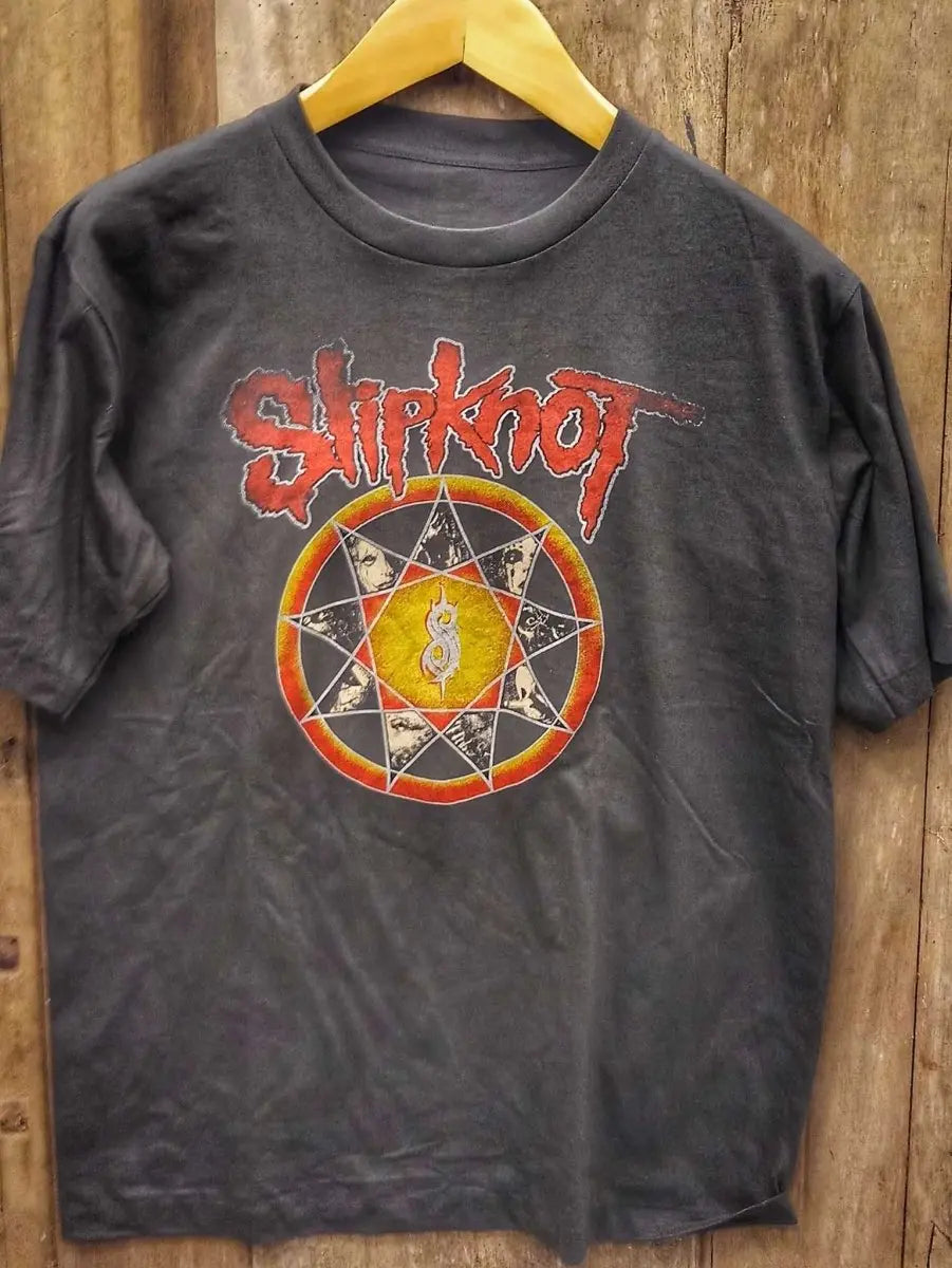 Model wearing Slipknot – Nonagram Tribal S Member Portraits vintage band tee