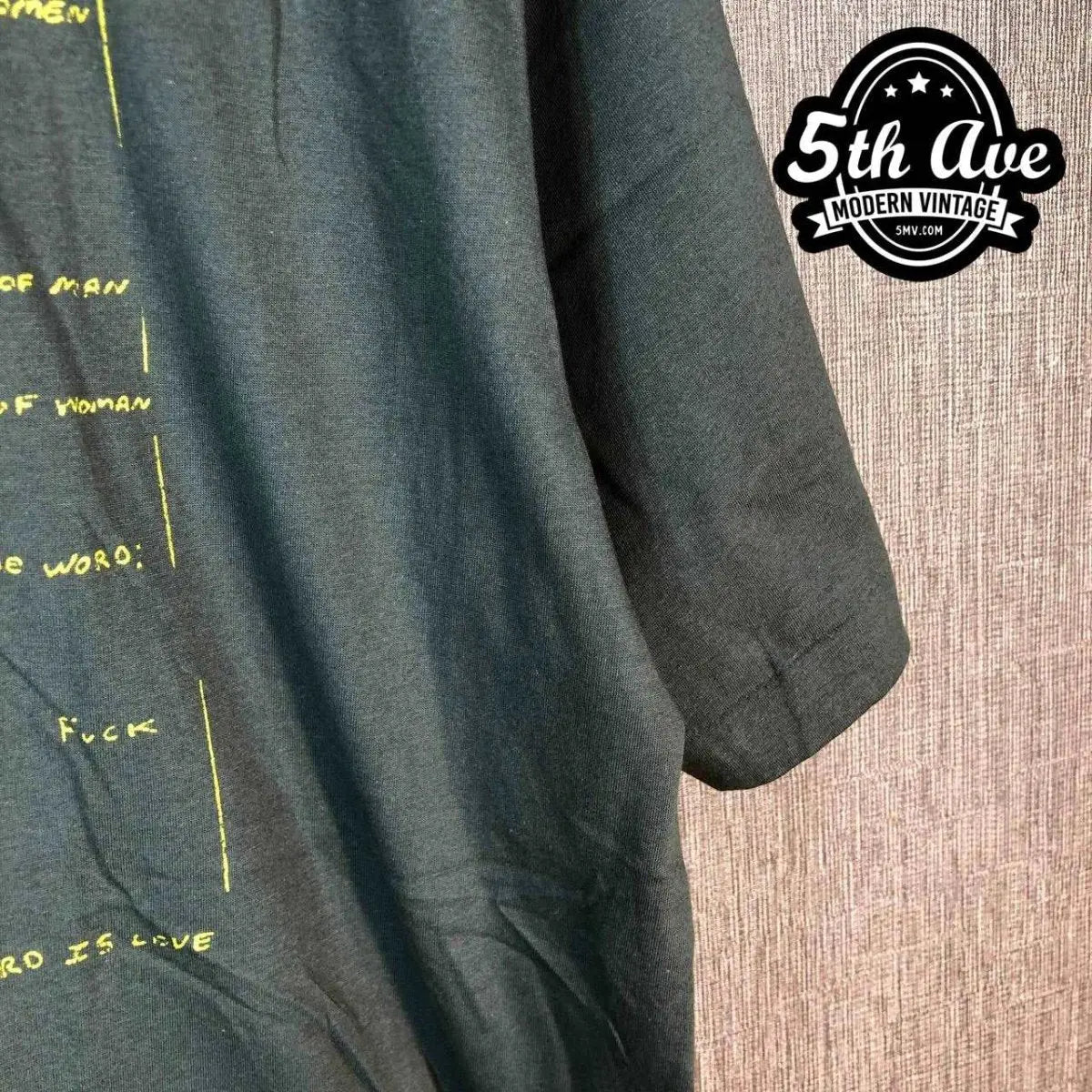 Model wearing Sonic Youth – Flower vintage band tee