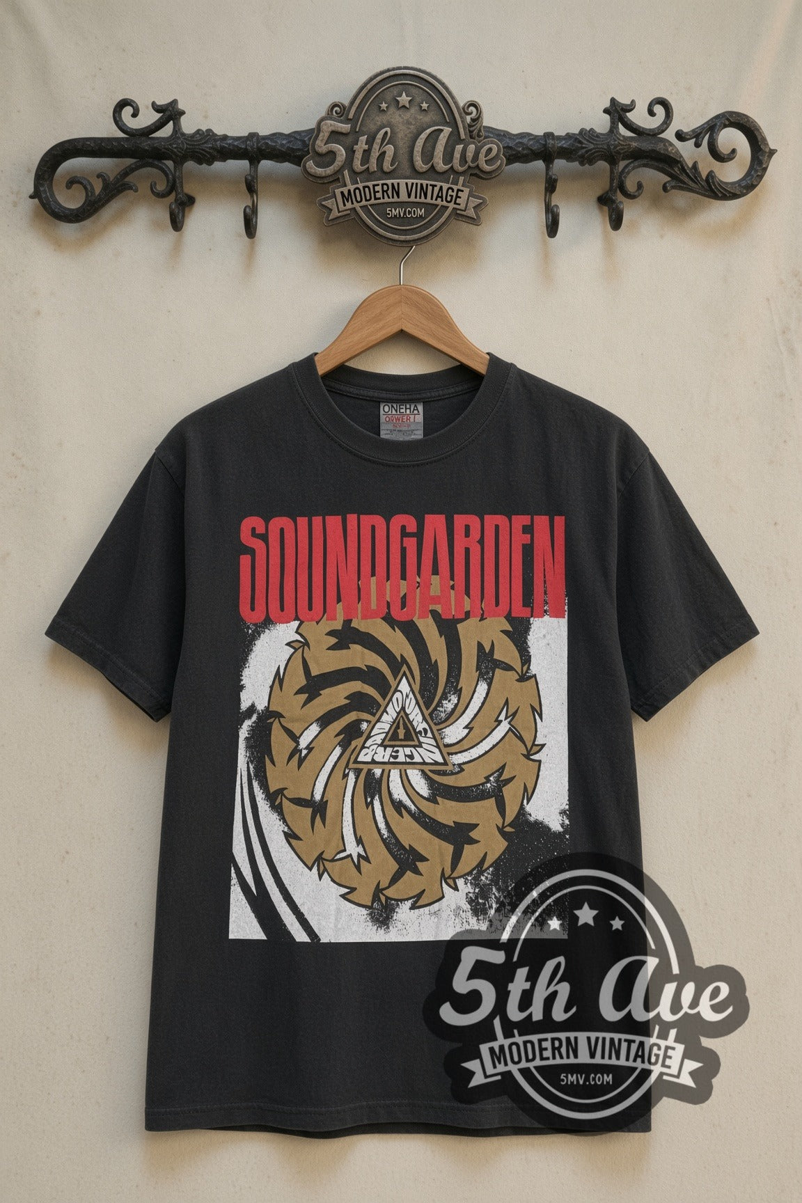 Soundgarden Badmotorfinger saw blade band t-shirt front on cream 5th Ave rack