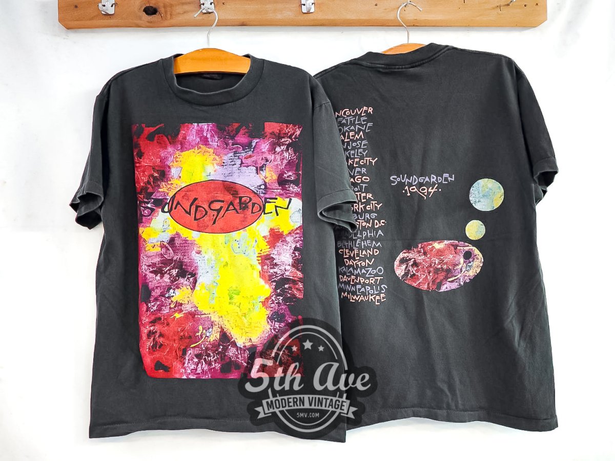 Soundgarden 'Superunknown' Tour 1994 - Vintage Reprint Band T-Shirt - Vintage Band Shirts