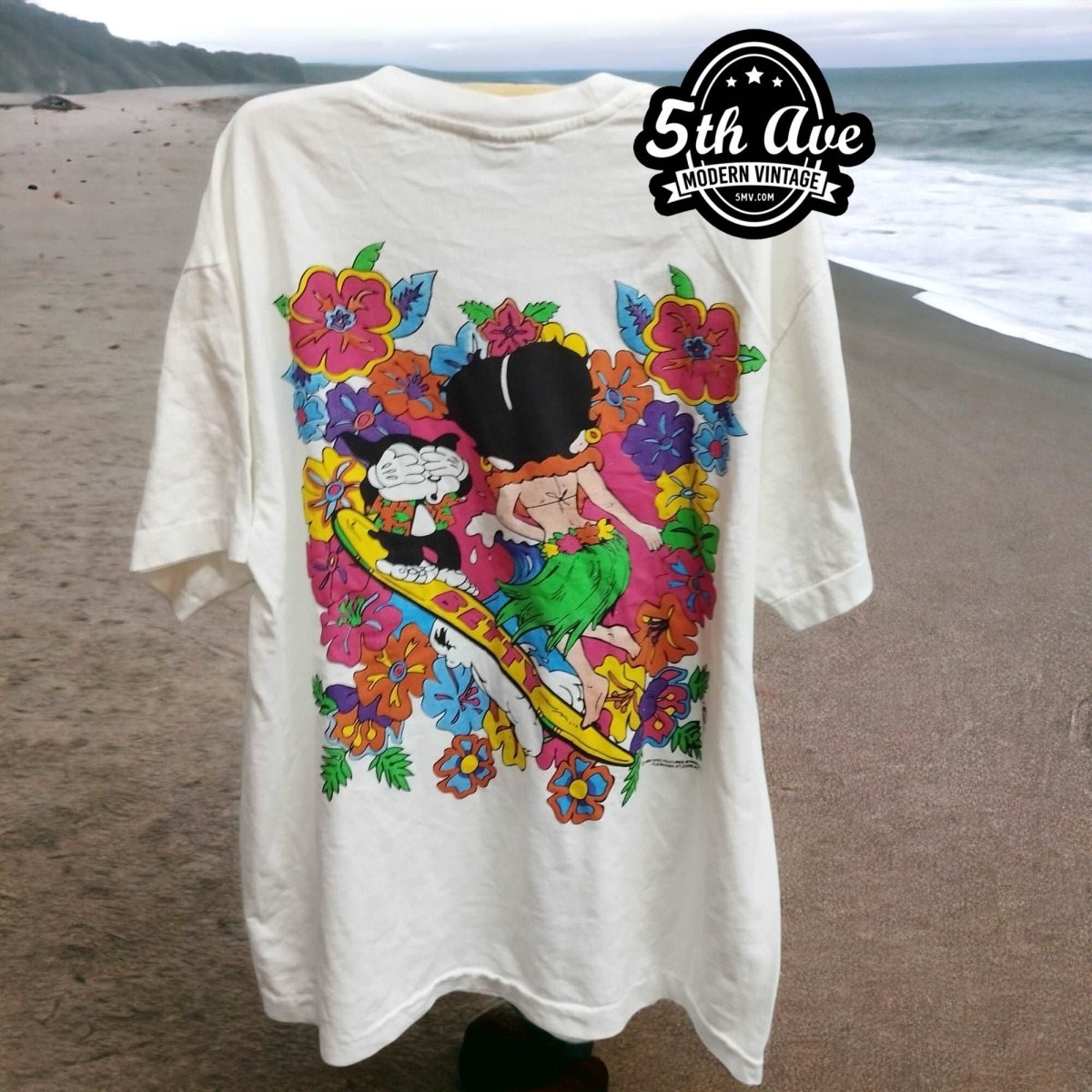 Betty Boop Hawaiian Paradise - Vintage Band Shirts
