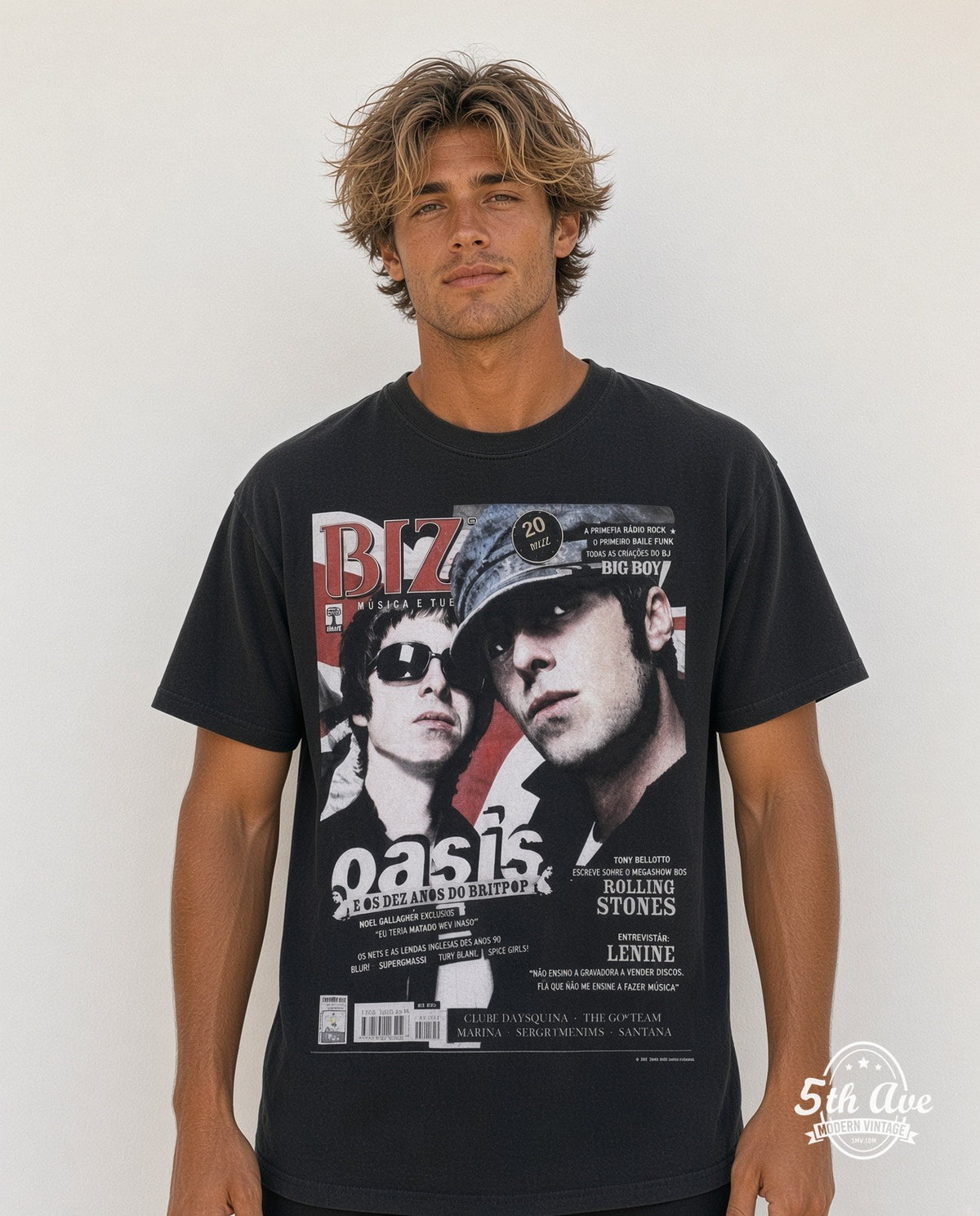 Model wearing Oasis BIZZ Britpop Cover Black vintage band tee