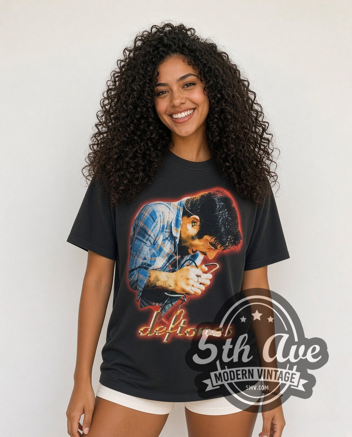 Model wearing the Deftones Chino Moreno vintage band t-shirt