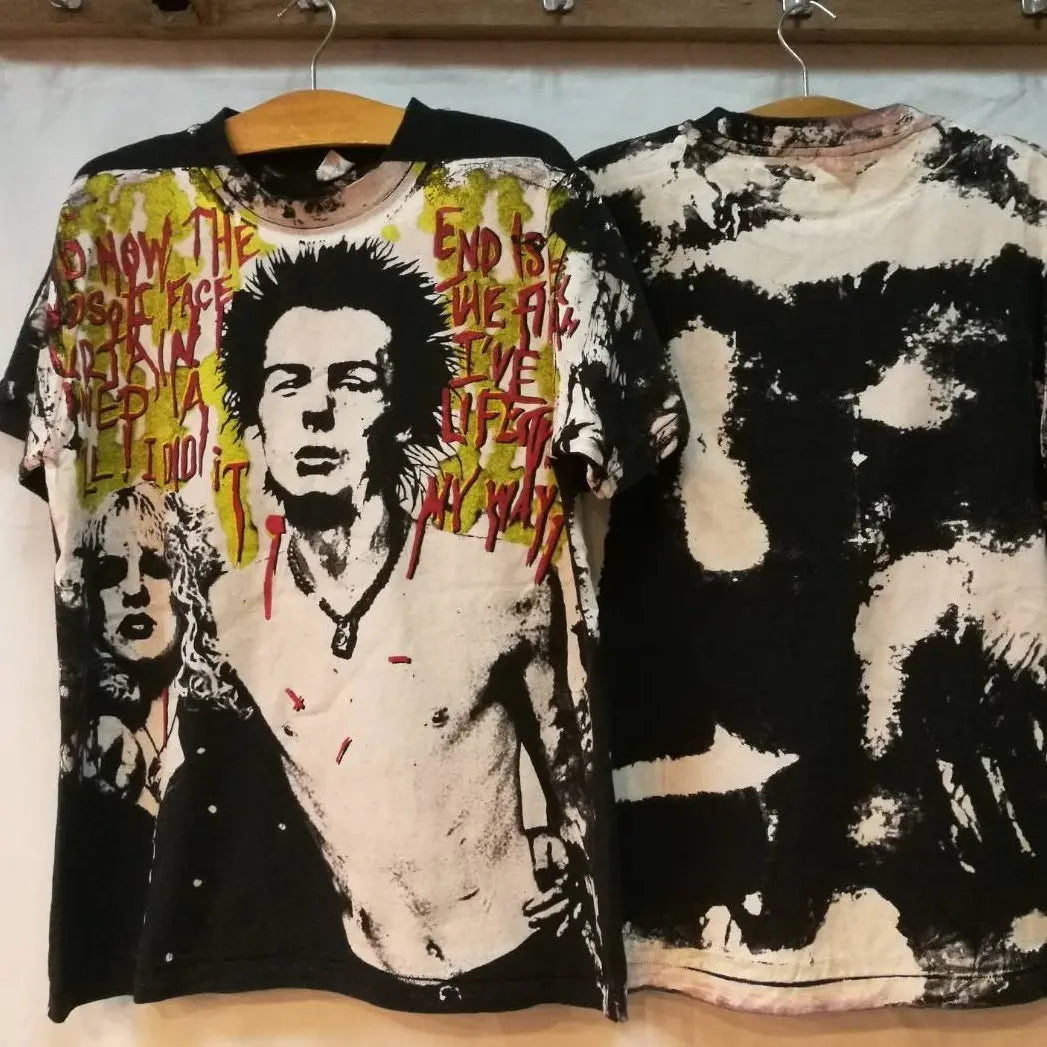 SID VICIOUS SEX PISTOLS SID AND NANCY OVER PRINT T SHIRT vintage band t-shirt on rack