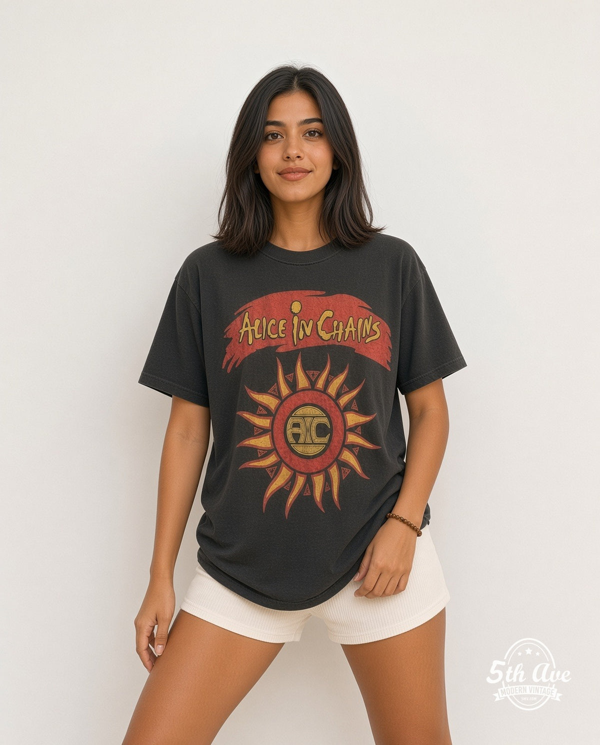 Model wearing the Alice in Chains vintage band t-shirt