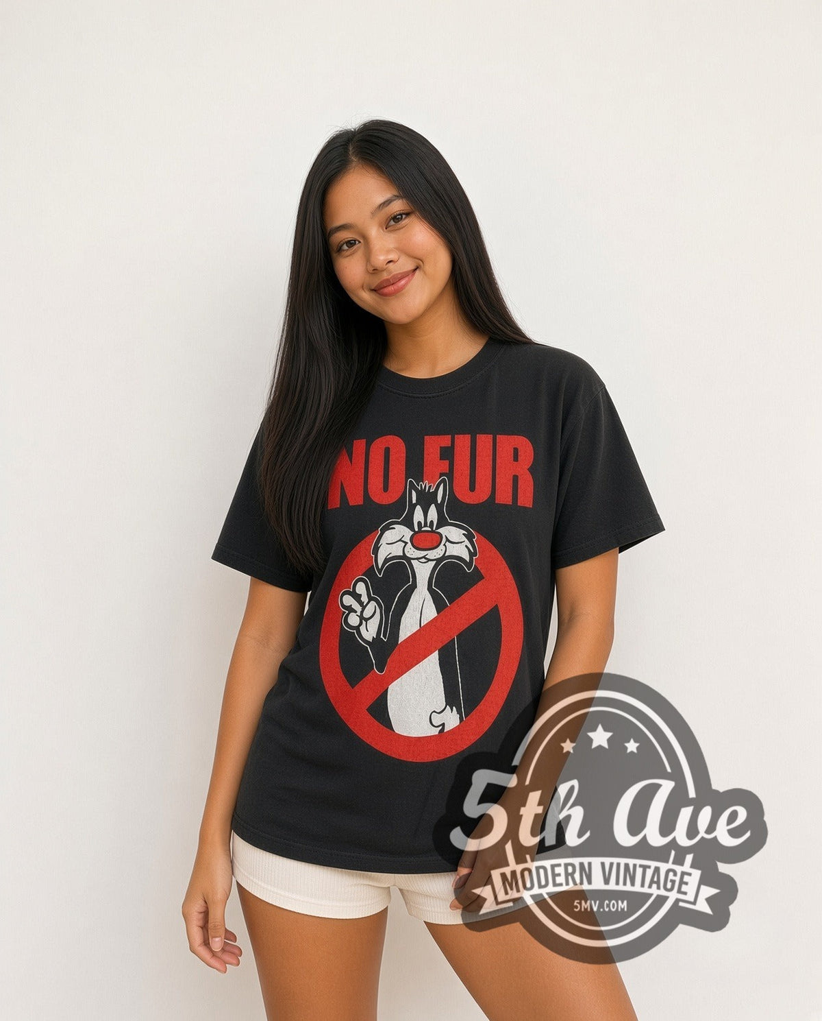 Model wearing the Looney Tunes Sylvester No Fur vintage cartoon tee in black