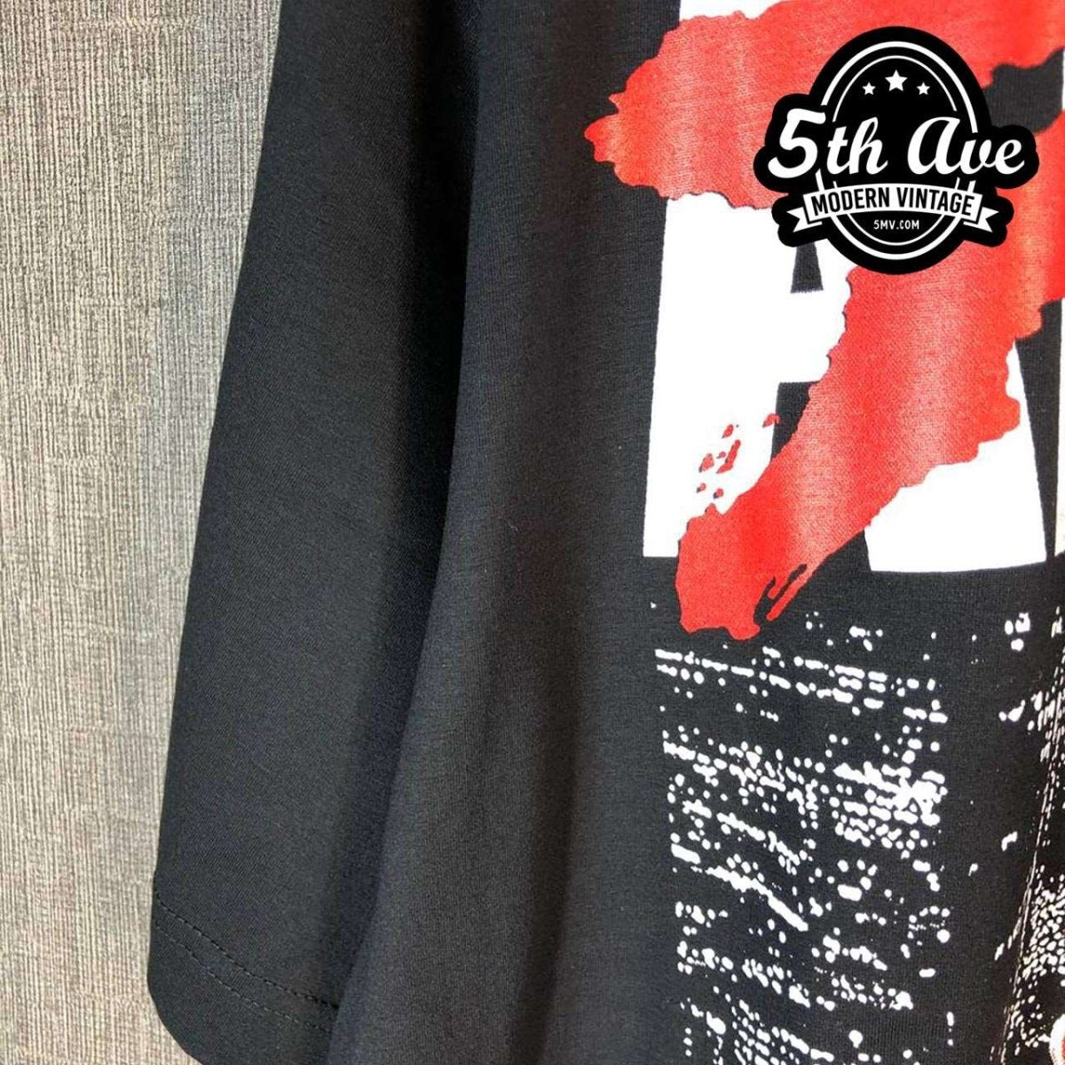 Akira: Iconic Vision - Black t shirt with Striking Front