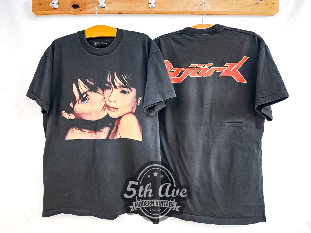 Björk Bjork 'Isobel' - Vintage Reprint Band T-Shirt - Vintage Band Shirts