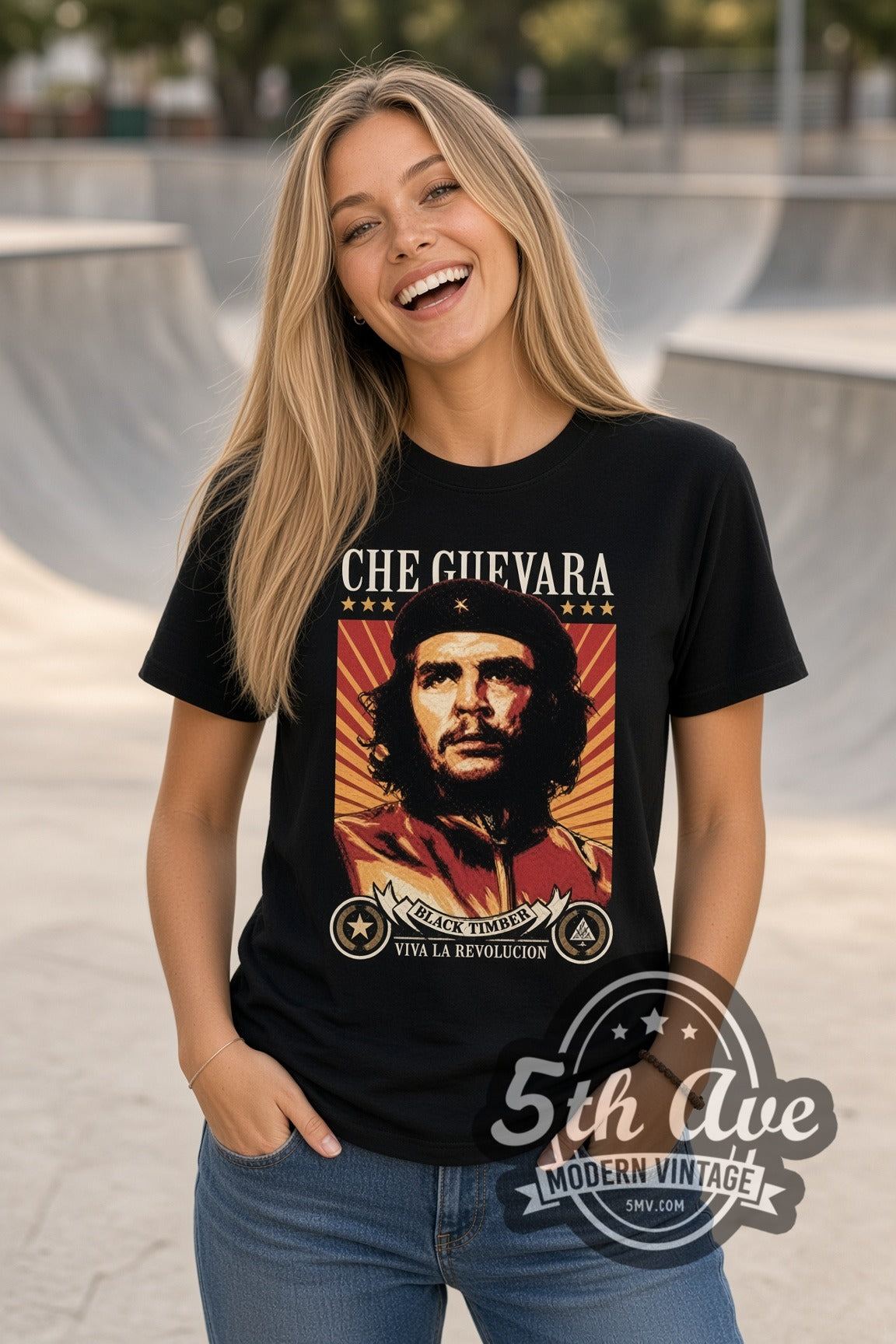 Woman wearing Che Guevara Viva la Revolucion double stitched black graphic tee