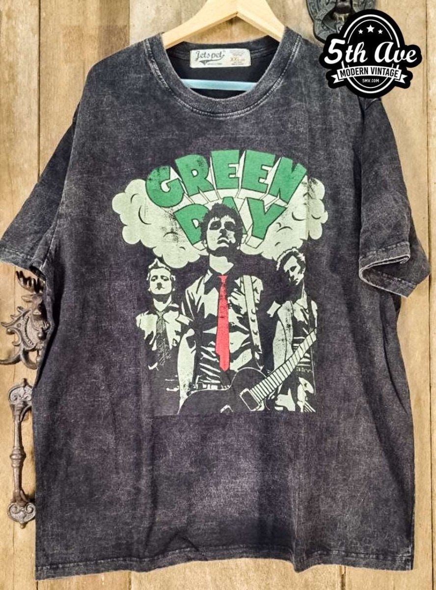 Green Day - New Vintage Band T shirt - Vintage Band Shirts