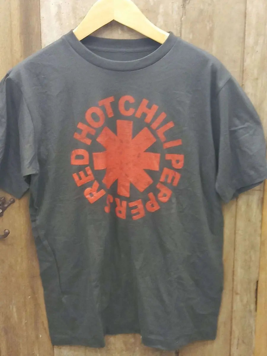 Newsletter: Red Hot Chili Peppers – Classic Red Asterisk Circle Logo – Vintage Band T-Shirt