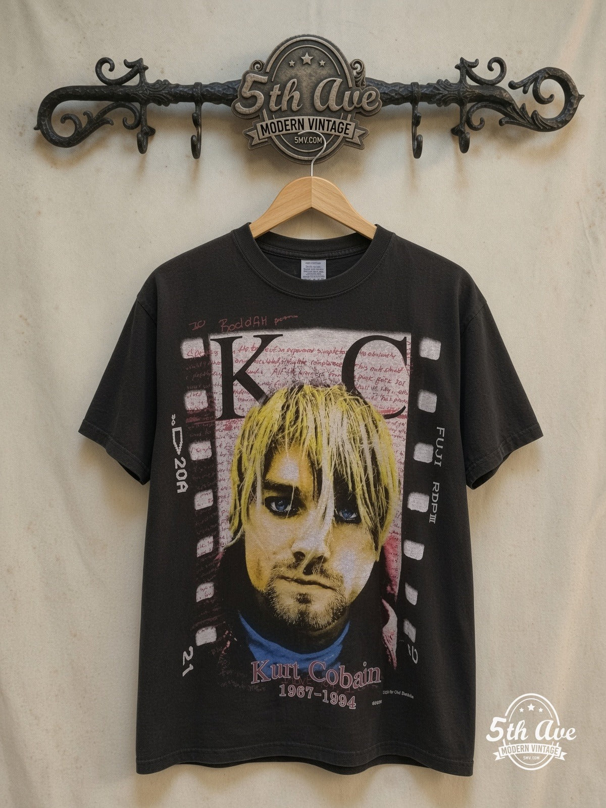 Newsletter: Nirvana – Kurt Cobain KC Film Strip 1967-1994 – Vintage Band T-Shirt