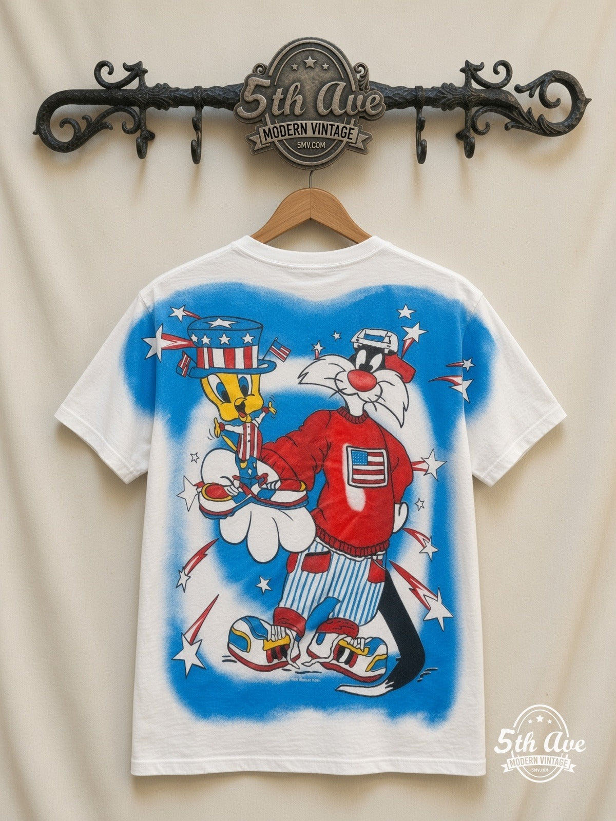 Looney Tunes Sylvester Uncle Sam Patriotic all over print vintage tee back on cream 5th Ave rack