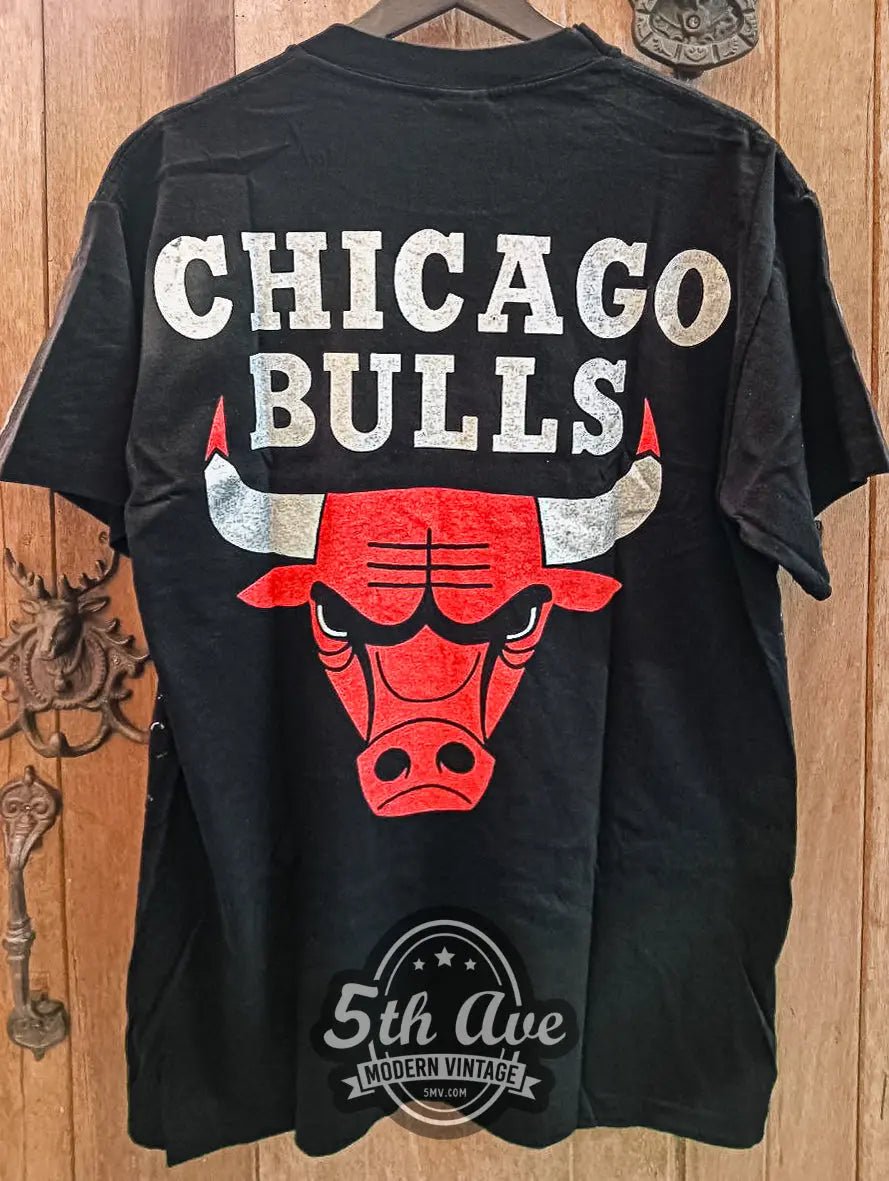 Looney Tunes Taz - Mania Tazmanian Devil X Chicago Bulls - New Vintage Animation T shirt - Vintage Band Shirts