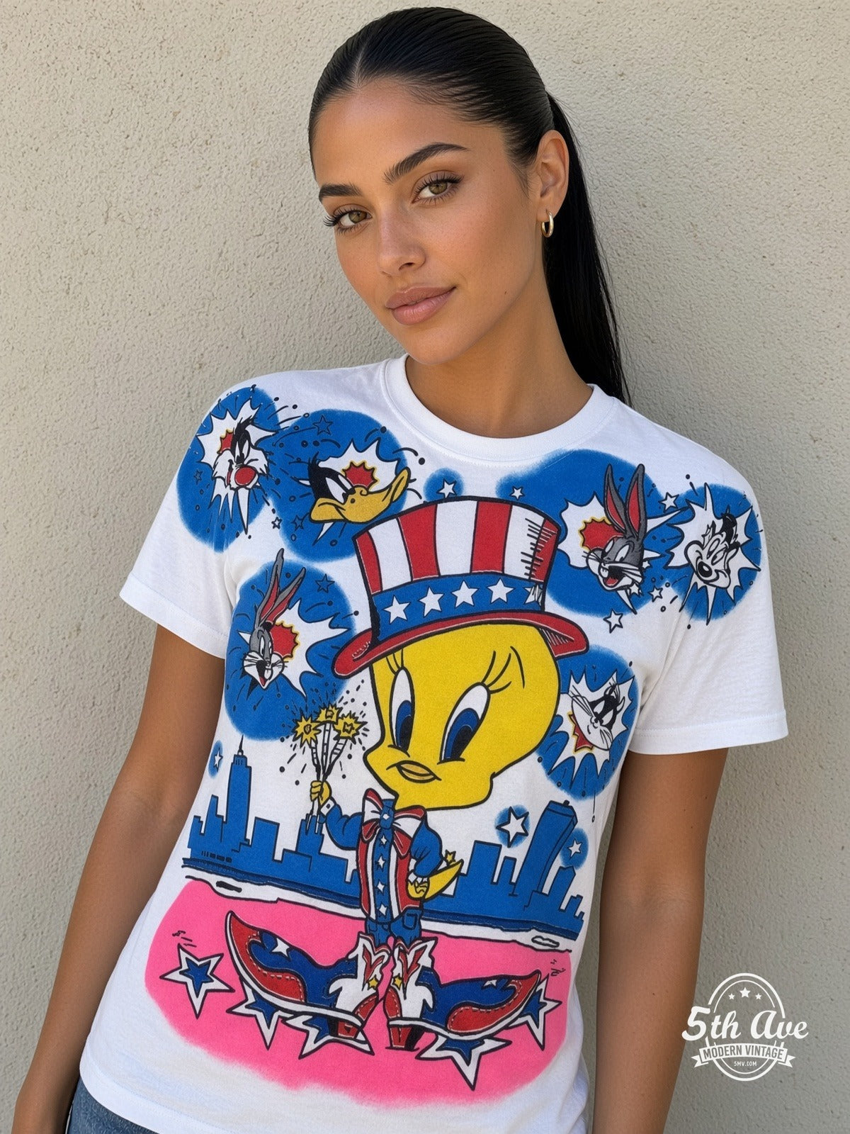 Looney Tunes Tweety Uncle Sam Patriotic vintage tee model wearing