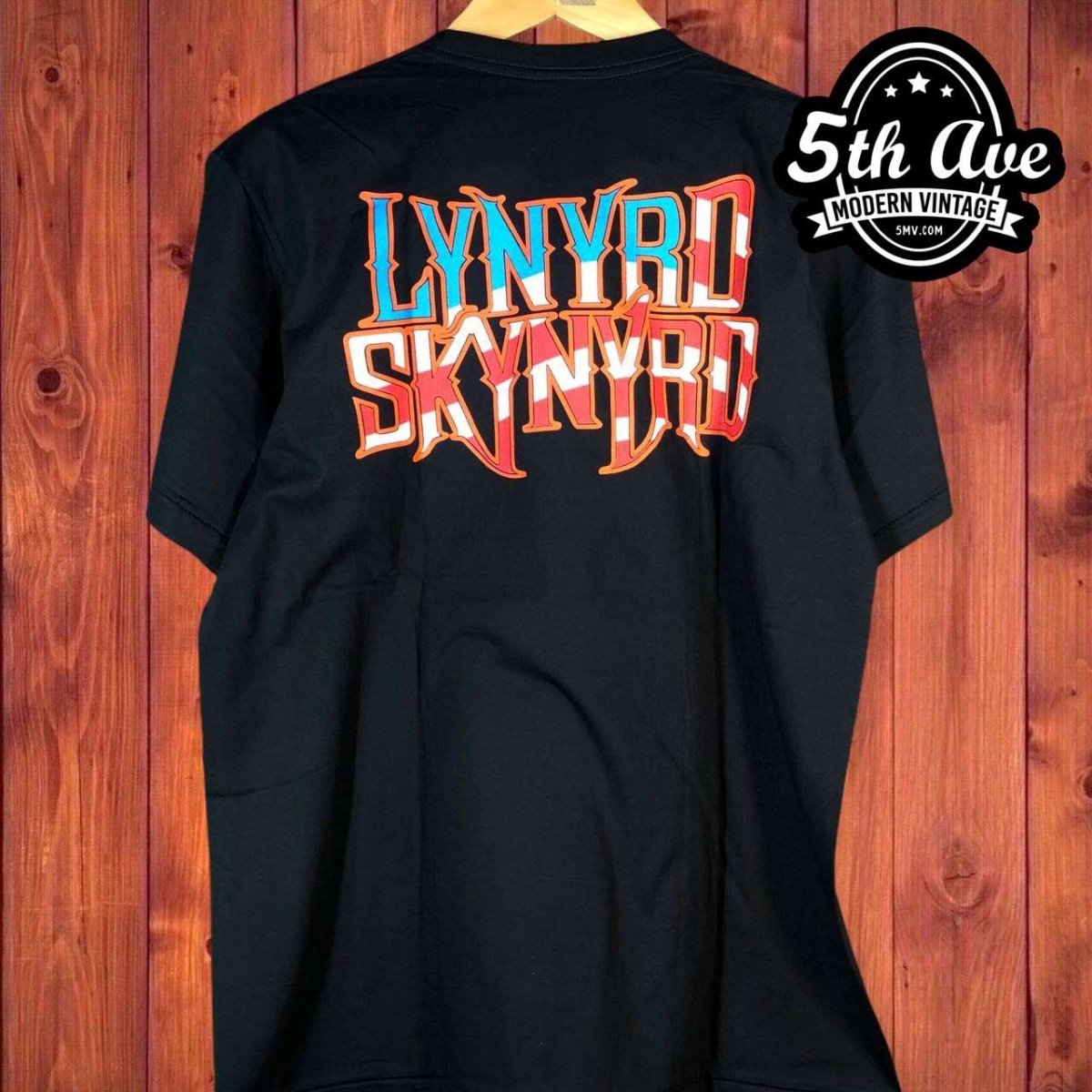 Lynyrd Skynyrd - New Vintage Band T shirt - Vintage Band Shirts