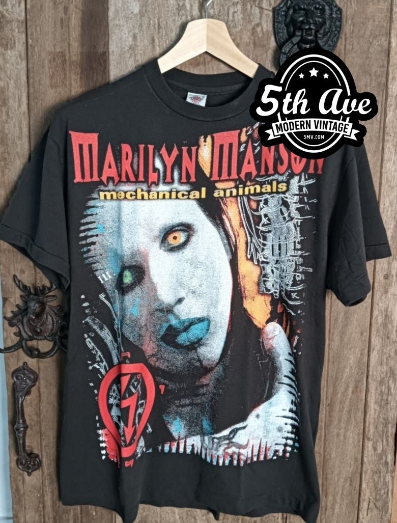 Marilyn Manson T - Vintage Band Shirts