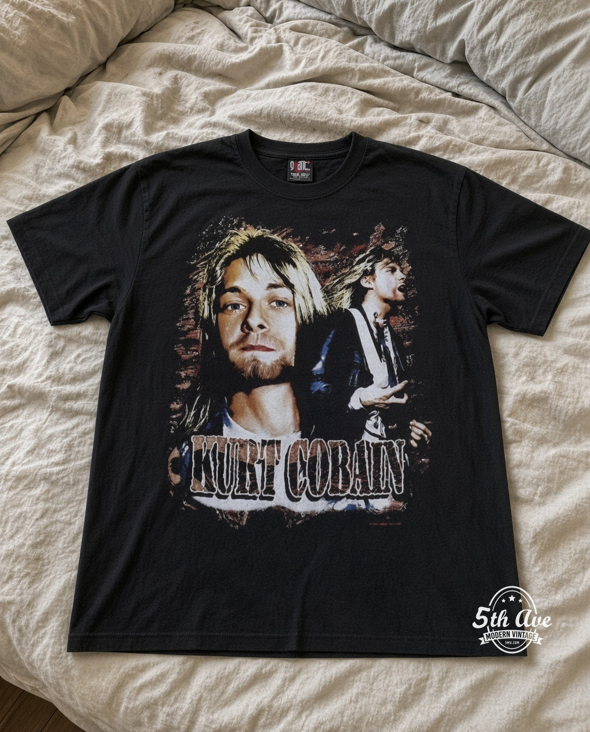 MB 028 Kurt Cobain With Band bed