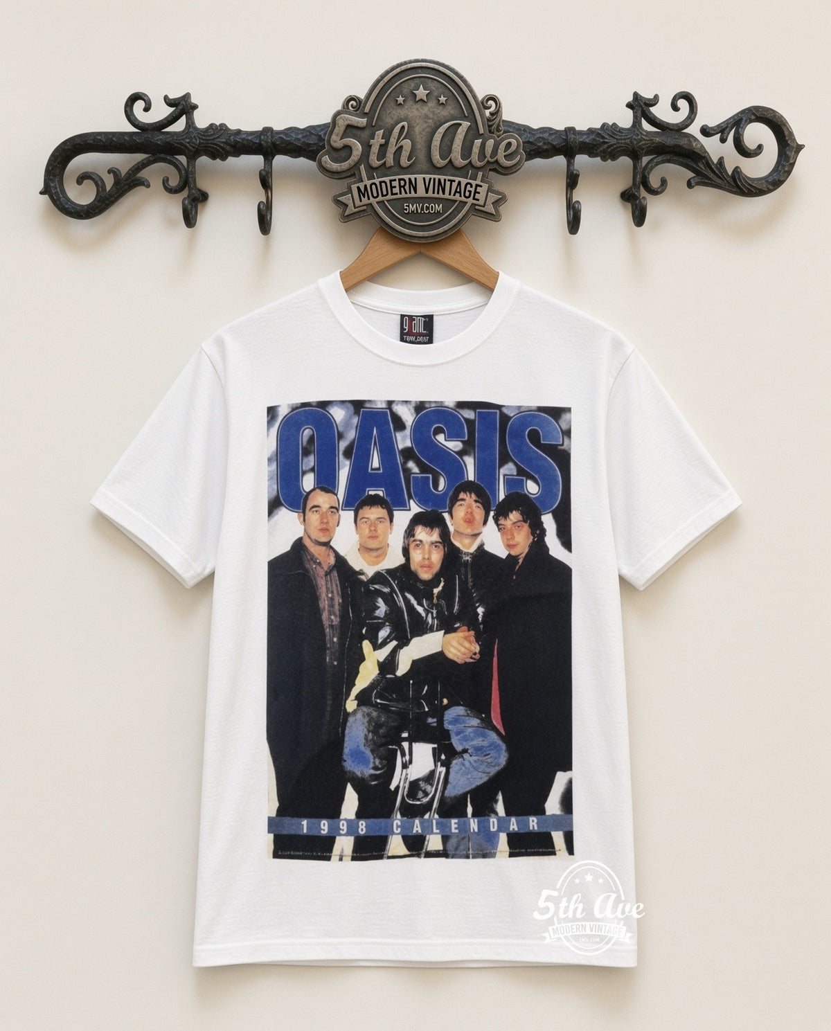 MB 081 Oasis Tour Calendar rack front
