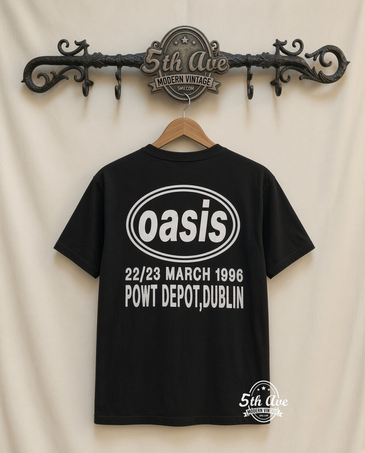 MB 082 Oasis Liam Mic rack back