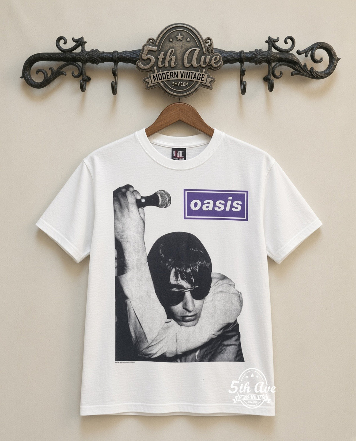 MB 083 Oasis Liam Mic rack front