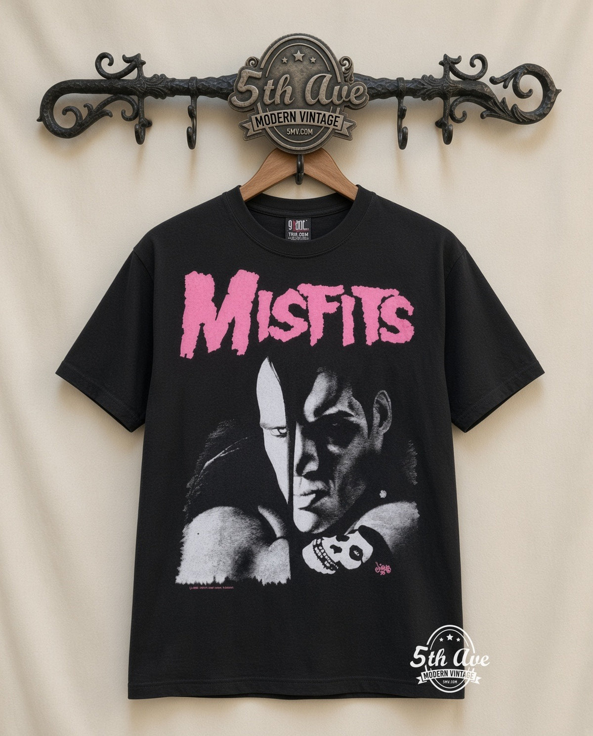 MB 102 Misfits Crimson Ghost rack front