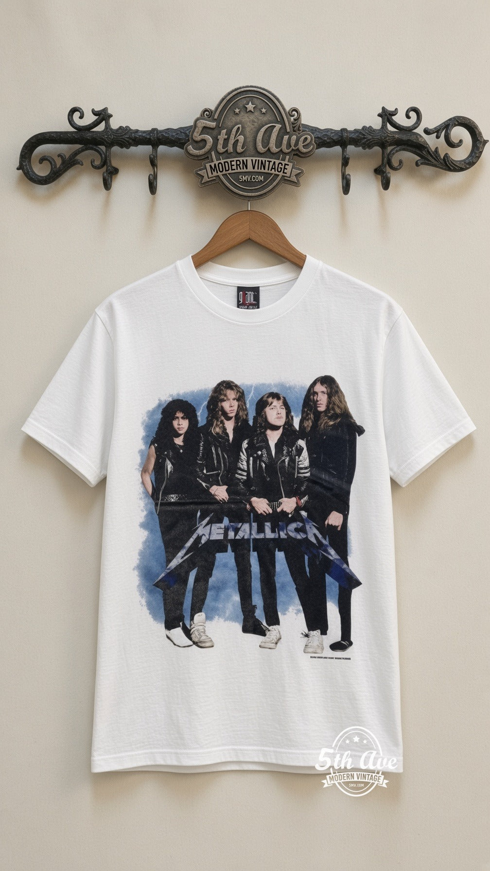 MB 127 Metallica Group Photo rack front