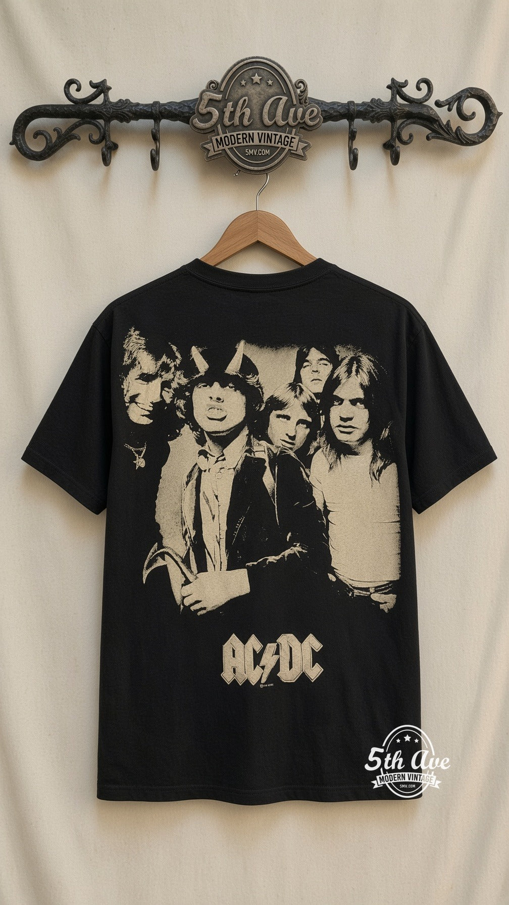 MB 130 AC/DC Band Photo rack back