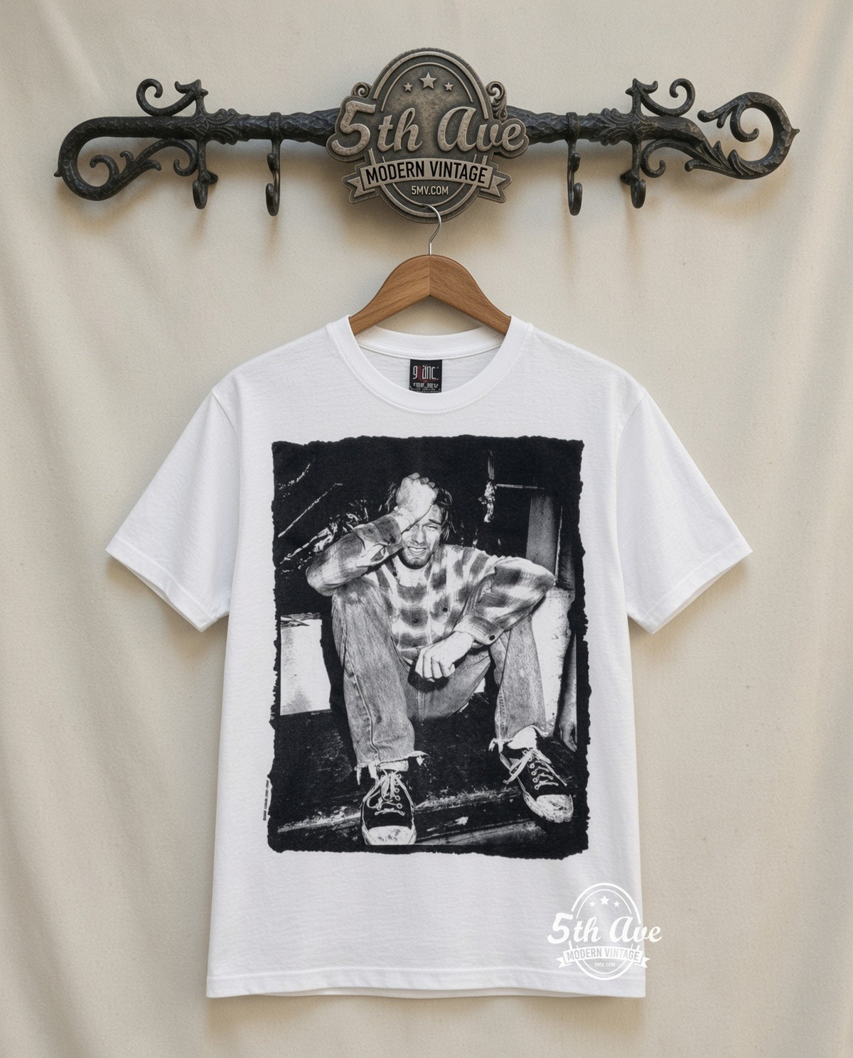 MB 187 Kurt Cobain Chair rack front