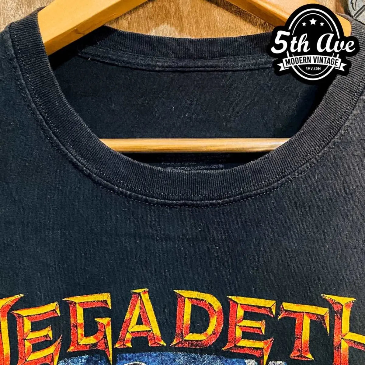 Megadeth 'Rust in Peace' Skeleton Robot Bomb Artwork Distressed T-Shirt - Vintage Band Shirts