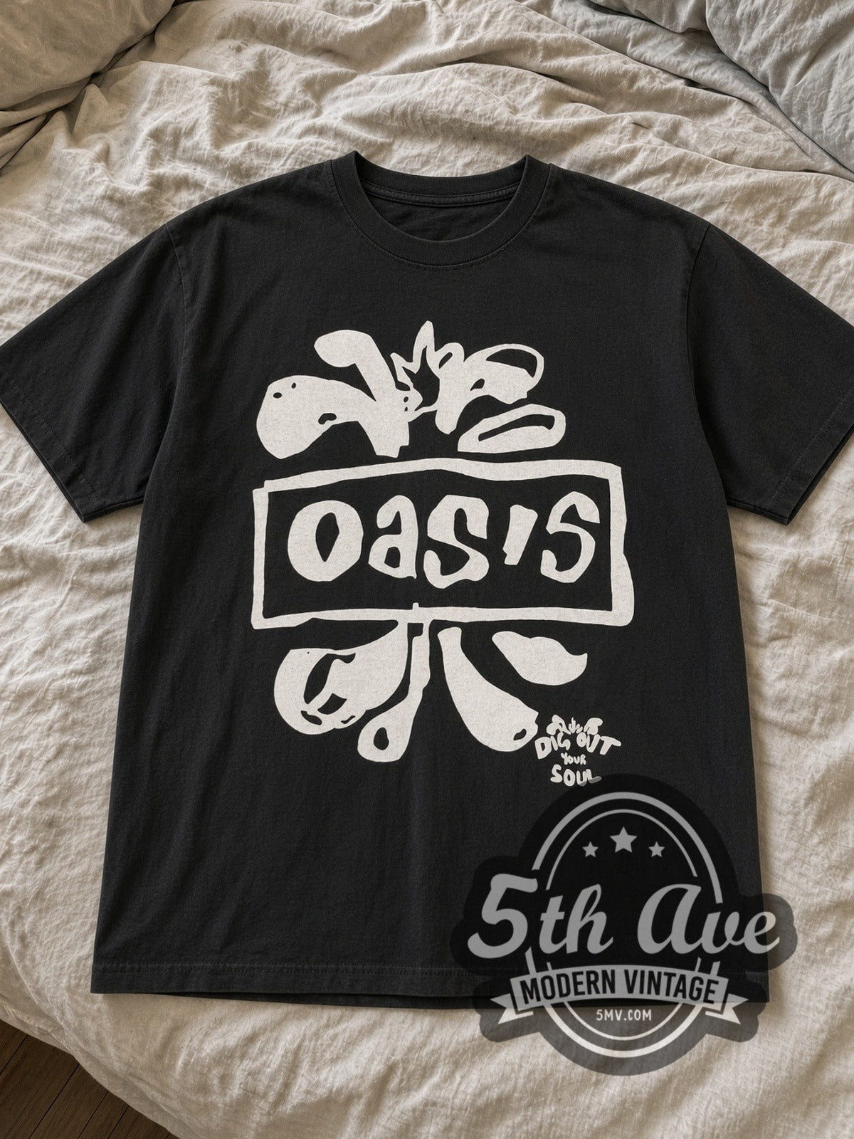 Black Oasis Dig Out Your Soul UK Tour 2008 tee laid flat on linen bed