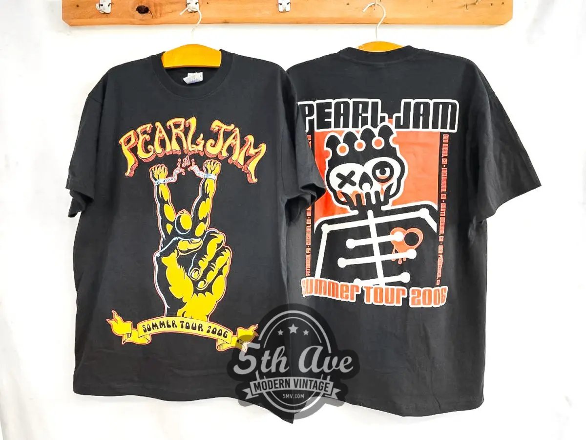 Pearl Jam Summer Tour 2006 - Vintage Reprint Band T-Shirt - Vintage Band Shirts