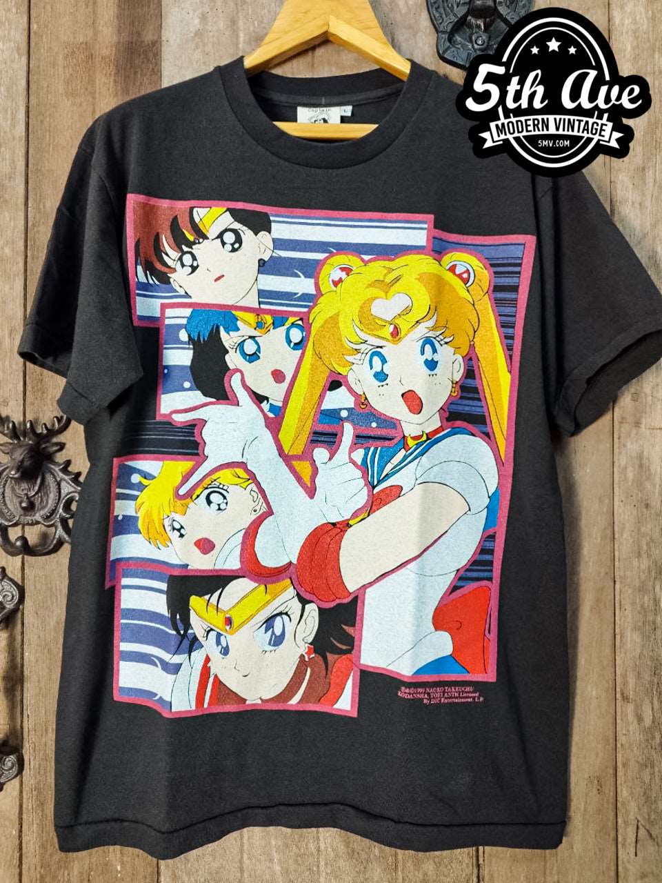 Sailor Moon - New Vintage Anime T shirt - Vintage Band Shirts