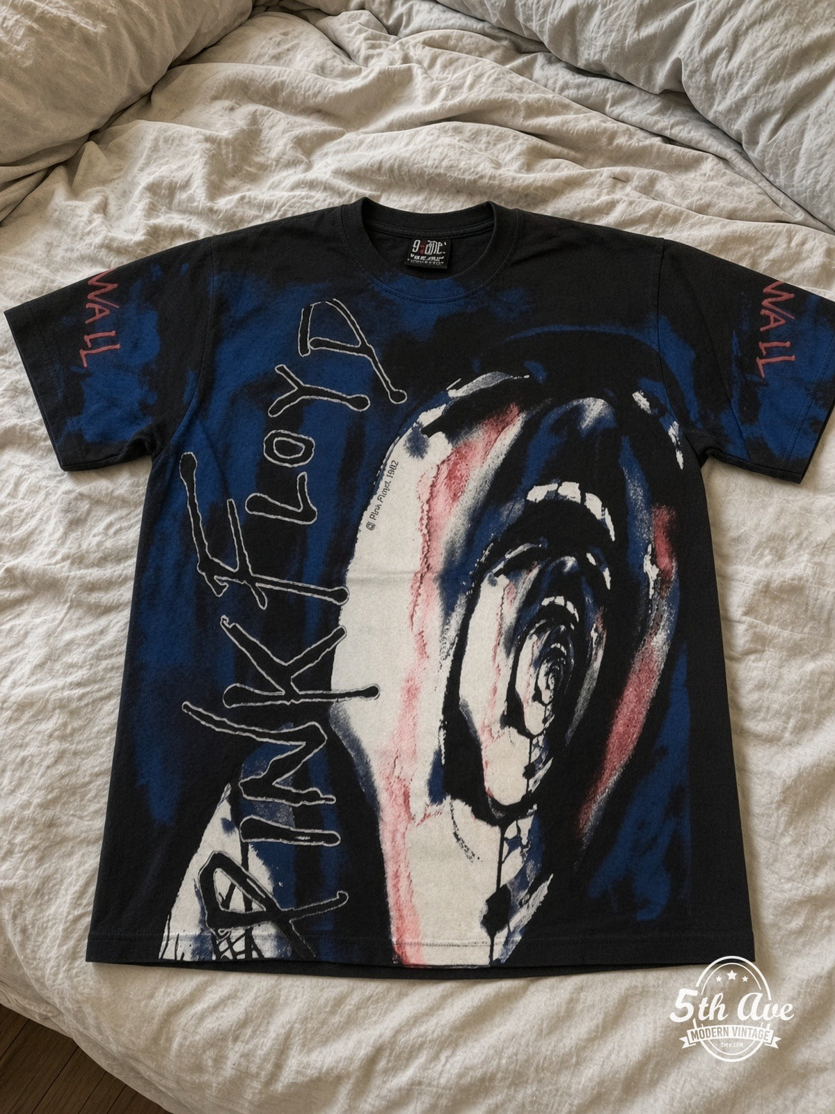 Pink Floyd The Wall Scream all over print vintage tee laid on bed