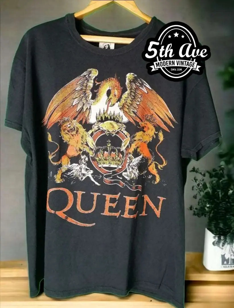 Queen Tour T shirt - Vintage Band Shirts