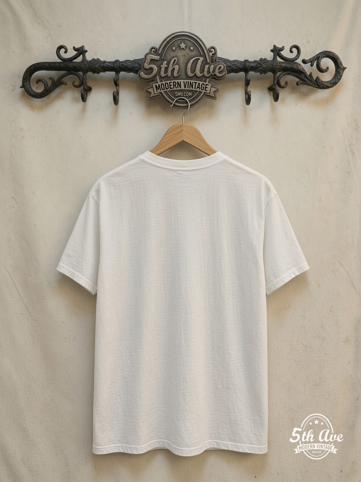 Metallica – Crash Course in Brain Surgery – Vintage Band T-Shirt back on locked cream ornate 5th Ave rack