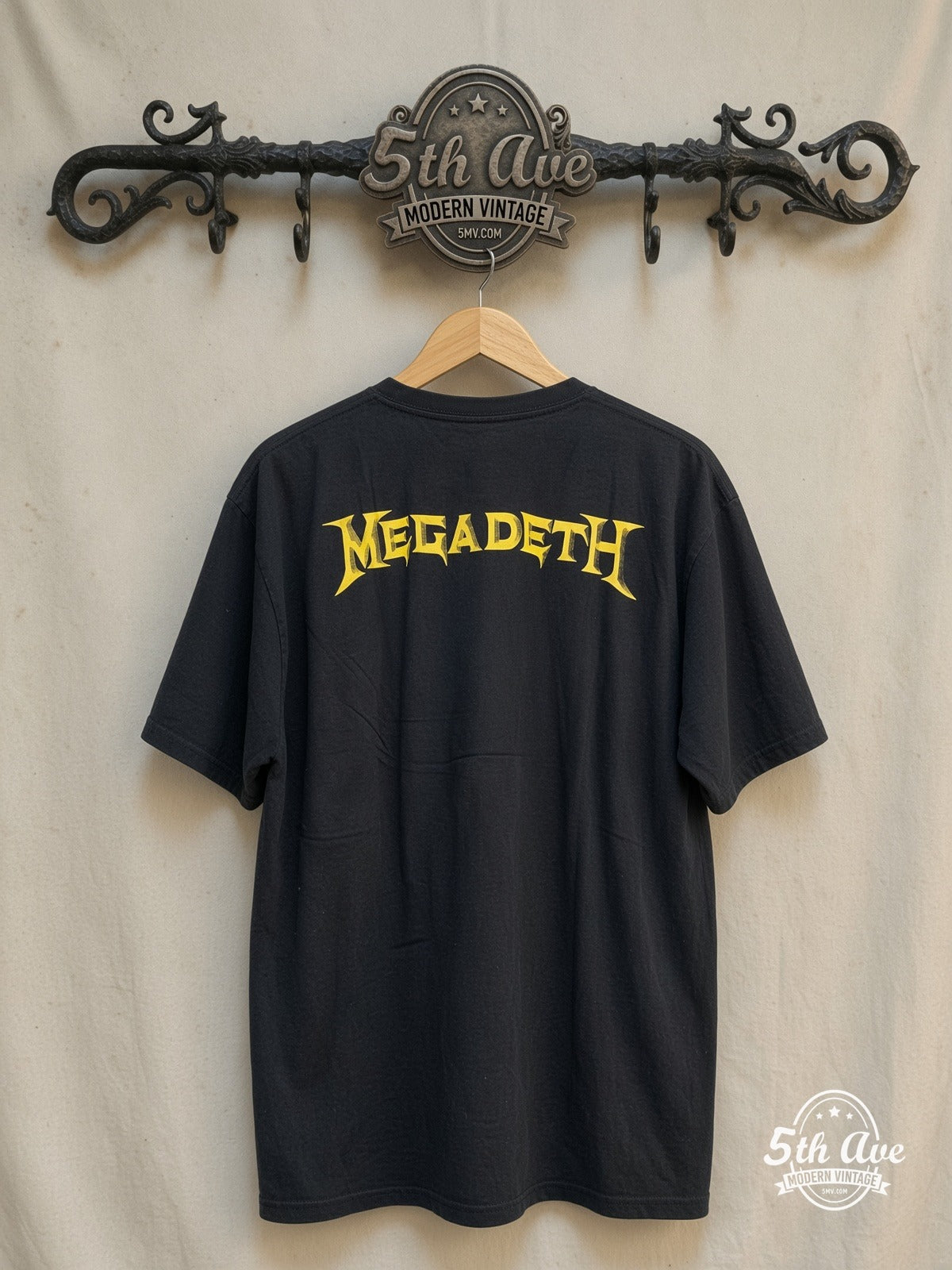 Megadeth – Rust in Peace Twentieth Anniversary – Vintage Band T-Shirt — back on locked cream ornate 5th Ave rack