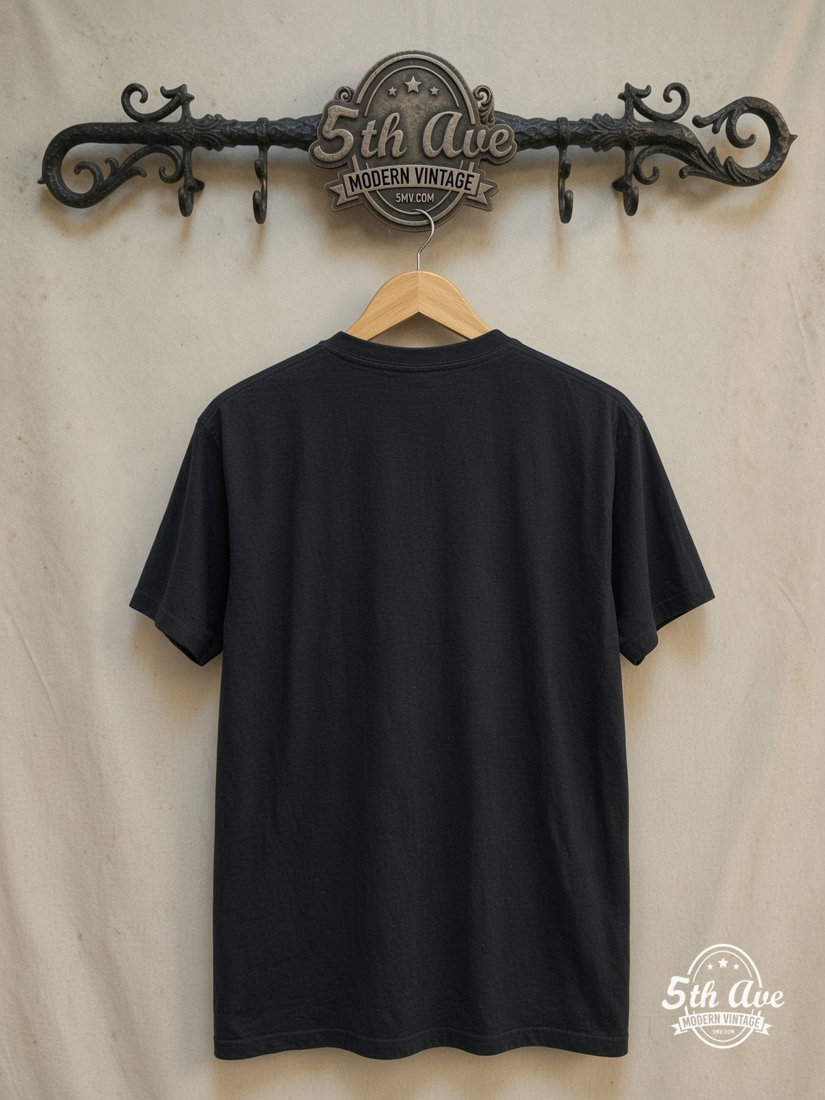 Blink-182 – Punk Bunny – Vintage Band T-Shirt — back on locked cream ornate 5th Ave rack