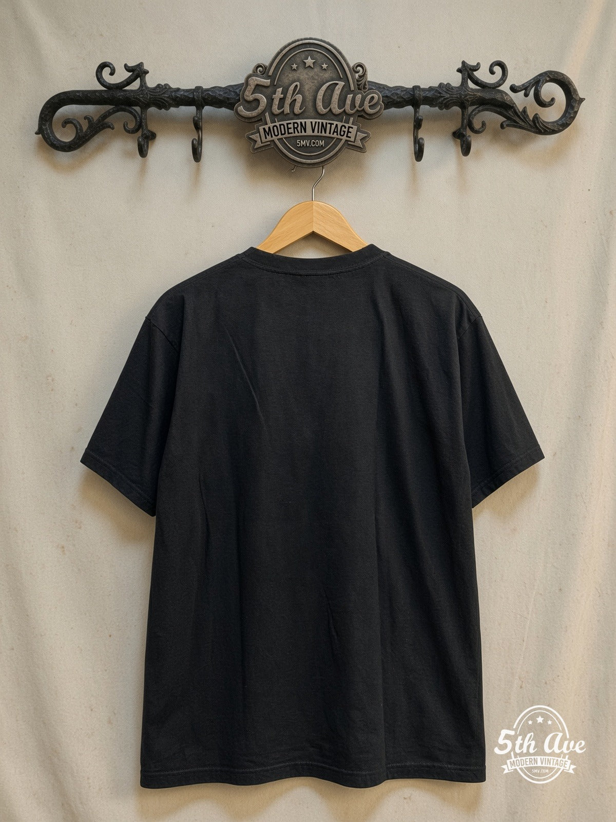 Oasis – Union Jack NTS Band Illustration – Vintage Band T-Shirt — back on locked cream ornate 5th Ave rack