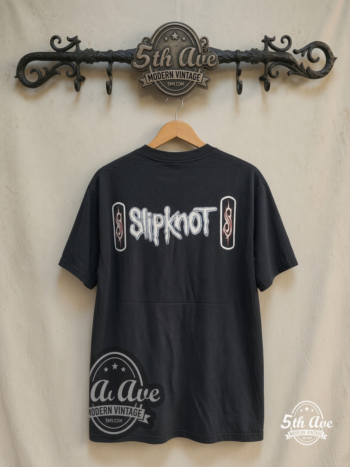 Slipknot – Joey Jordison – Vintage Band T-Shirt — back on locked cream ornate 5th Ave rack