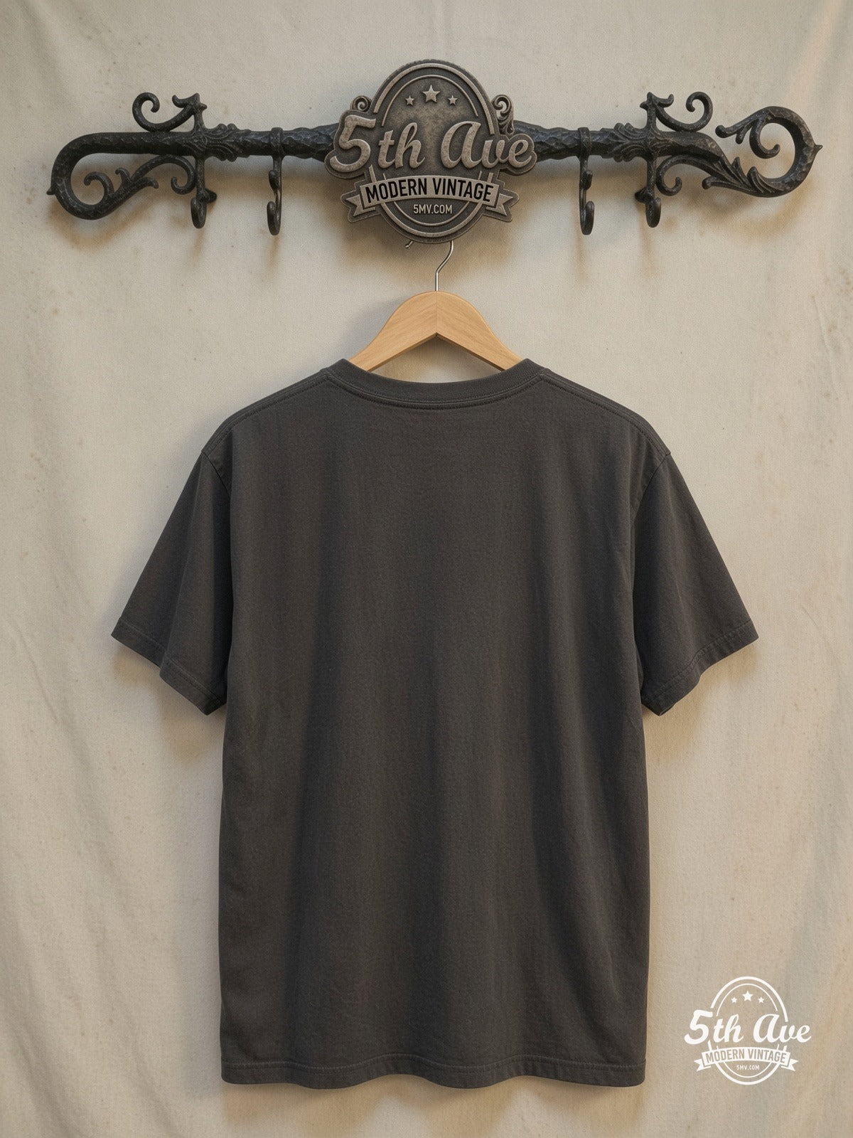 Slipknot – Nonagram Tribal S Member Portraits – Vintage Band T-Shirt — back on locked cream ornate 5th Ave rack