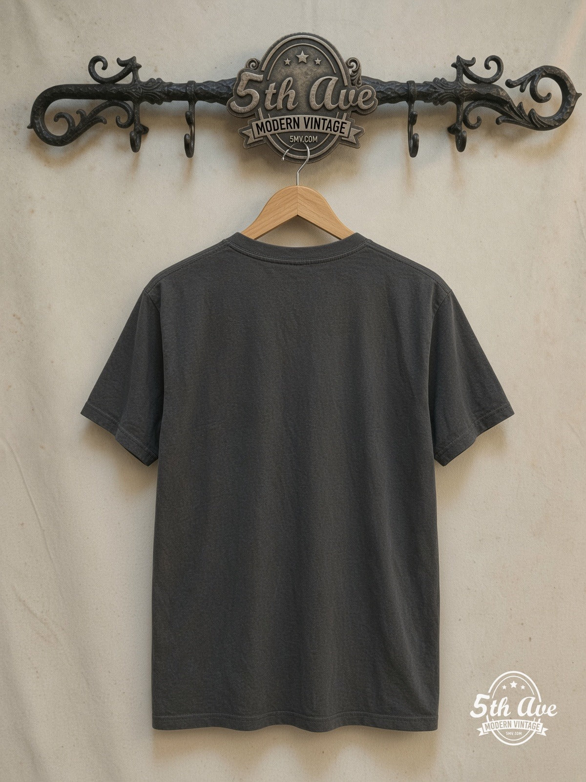 Johnny Cash – Radio City 1986 – Vintage Band T-Shirt — back on locked cream ornate 5th Ave rack