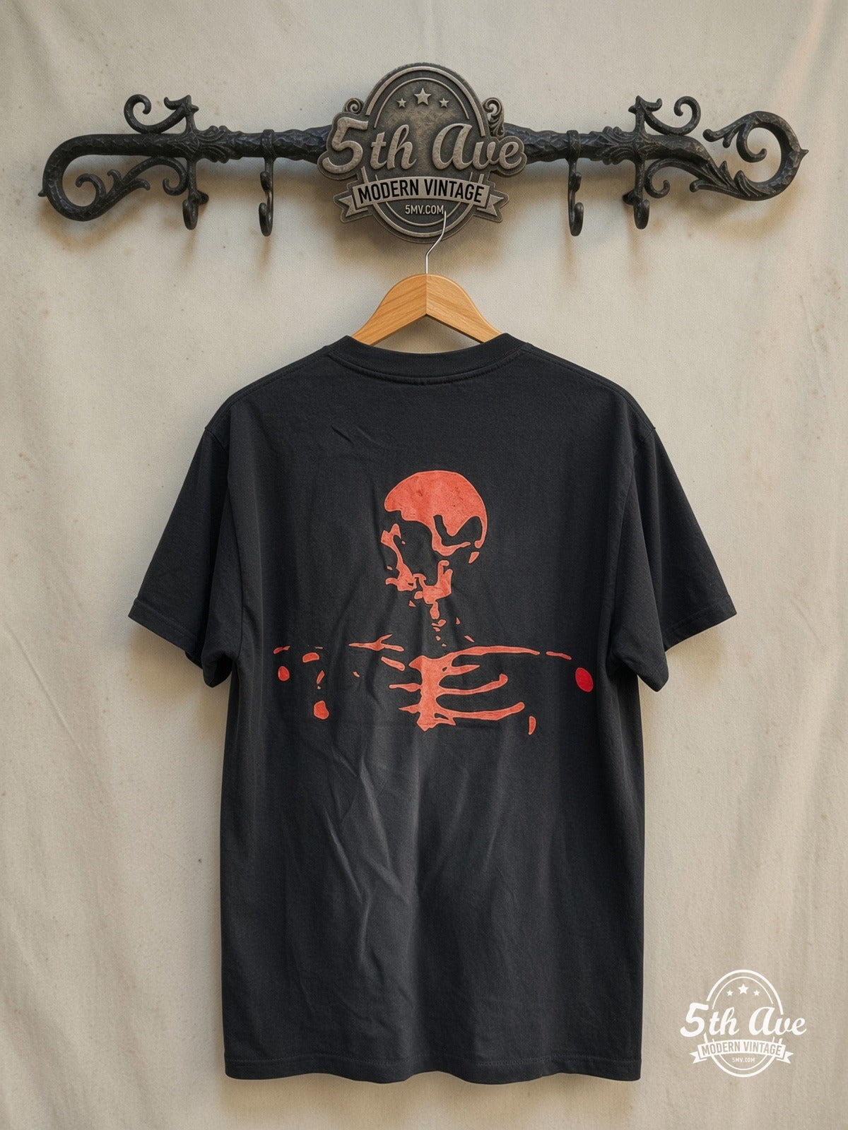 The Offspring – Smash – Vintage Band T-Shirt — back on locked cream ornate 5th Ave rack