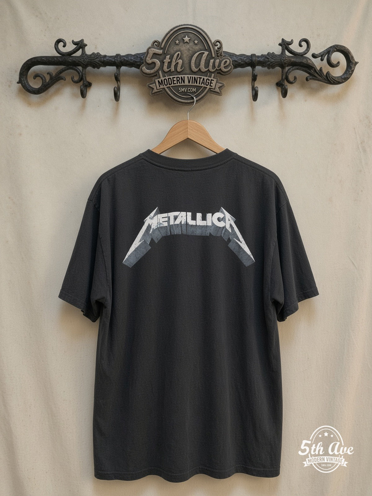 Metallica – Yellow Skull Green Claw Blood Splash – Vintage Band T-Shirt — back on locked cream ornate 5th Ave rack