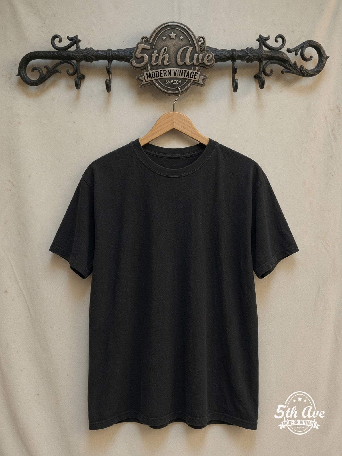 Slipknot – Maggots Unite – Vintage Band T-Shirt — back on locked cream ornate 5th Ave rack