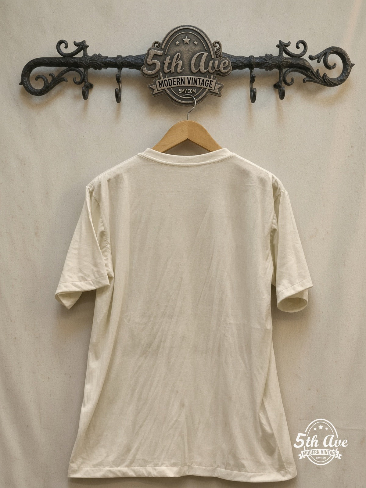 Red Hot Chili Peppers – The Abbey Road E.P. Crossing – Vintage Band T-Shirt — back on locked cream ornate 5th Ave rack