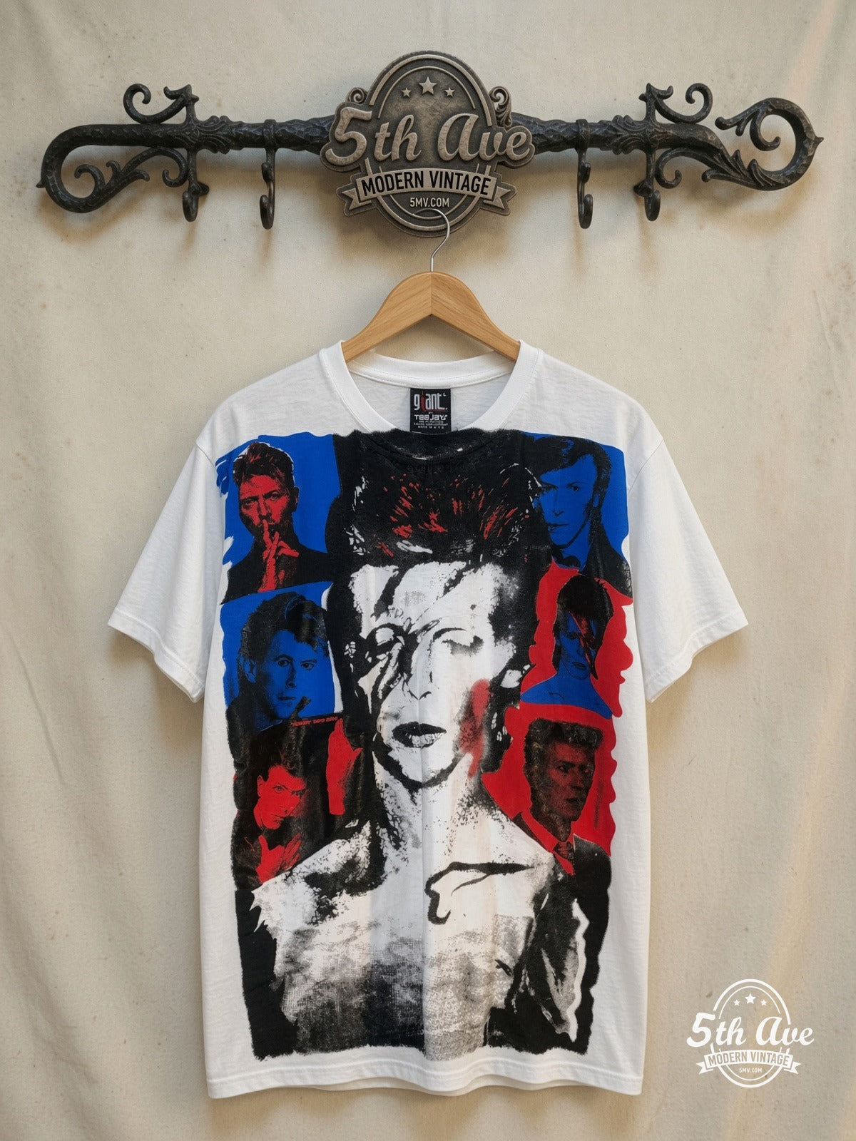 Guns N' Roses – DEAD Newspaper Headlines White All Over Print – Vintage Band T-Shirt — back on locked cream ornate 5th Ave rack
