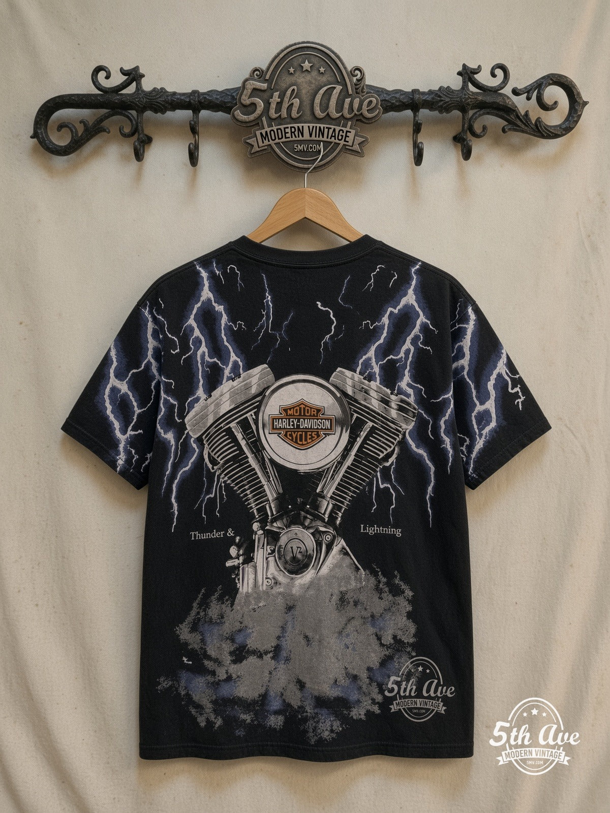 Harley-Davidson – Thunder & Lightning Appleton Wisc Purple – Vintage Band T-Shirt — back on locked cream ornate 5th Ave rack