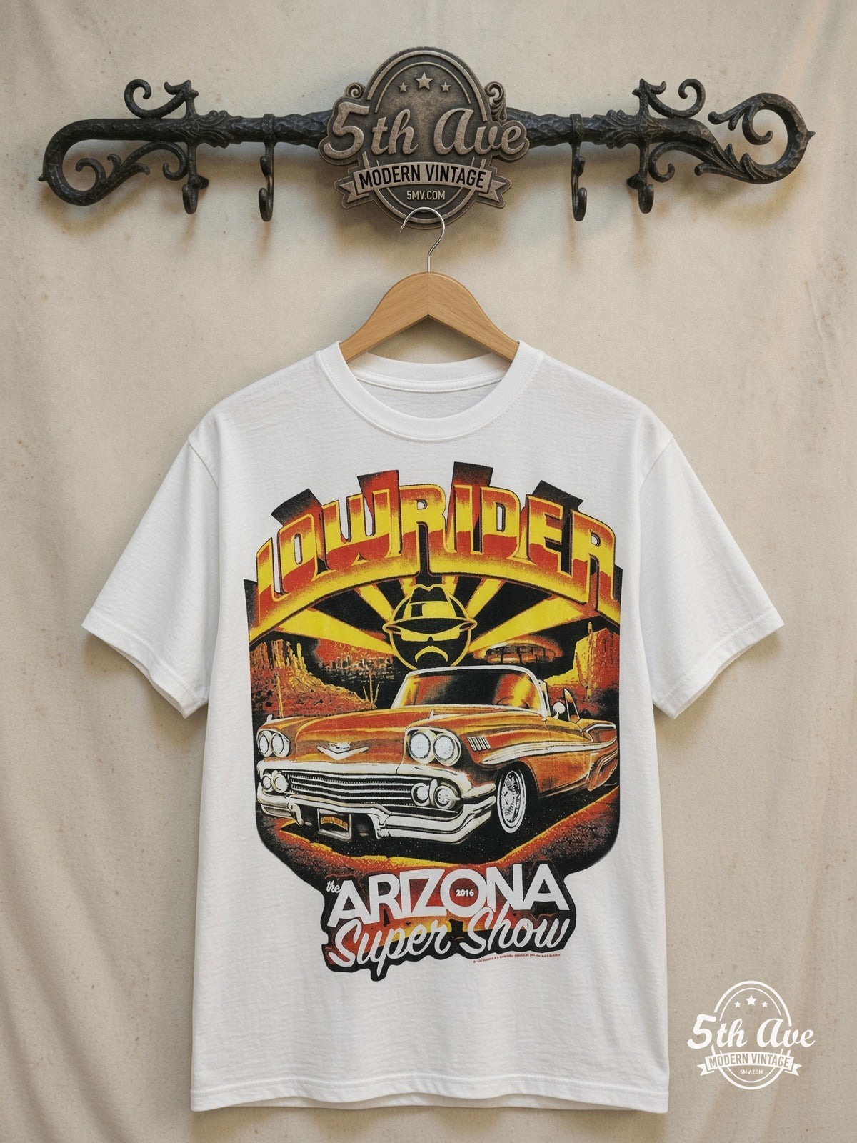 Rollin Hard – The Arizona Super Show 2016 – Vintage Graphic Tee — front on locked cream ornate 5th Ave rack