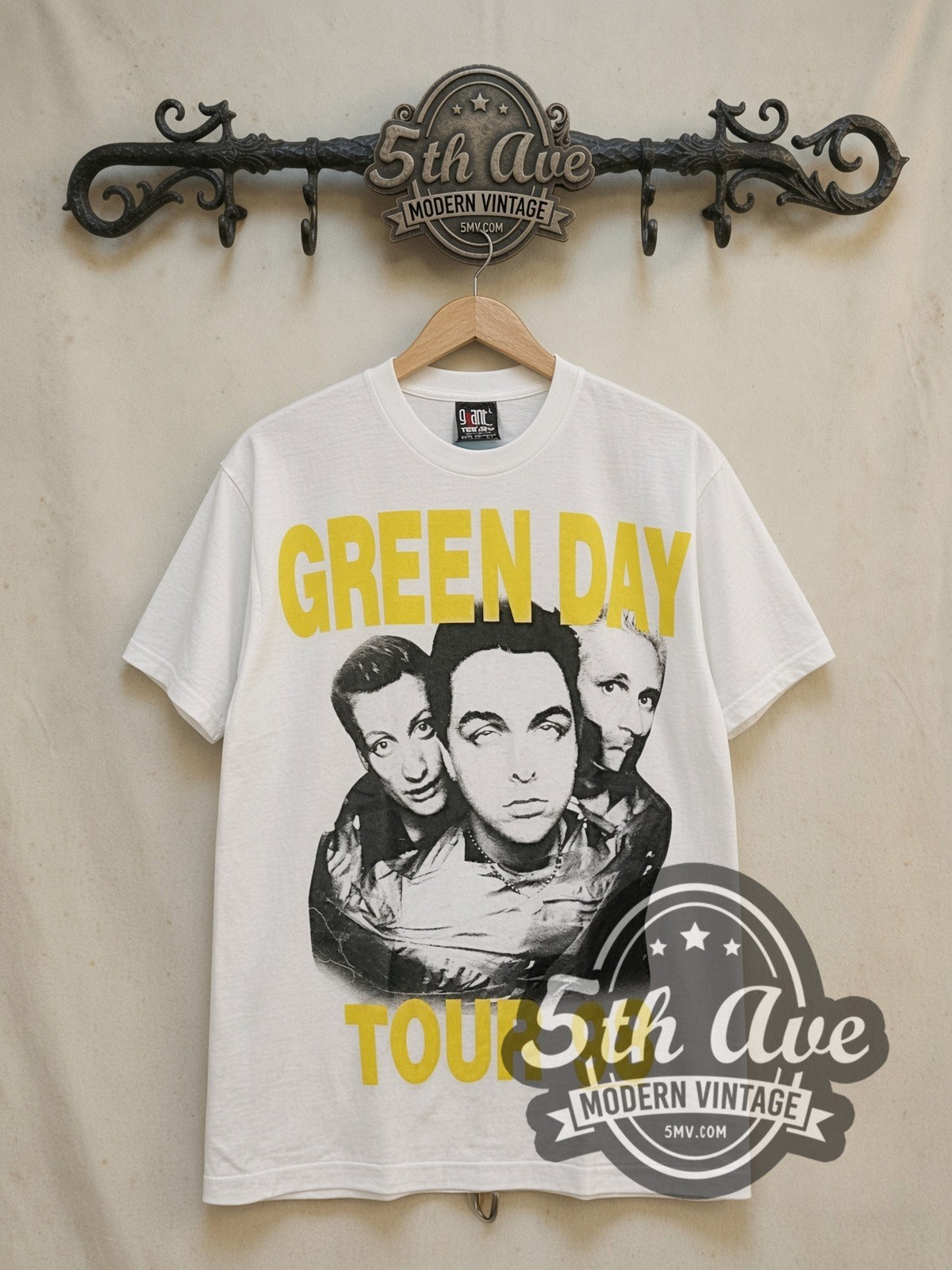 Green Day Nimrod Tour T-Shirt Vintage Rock Graphic Band T-Shirt